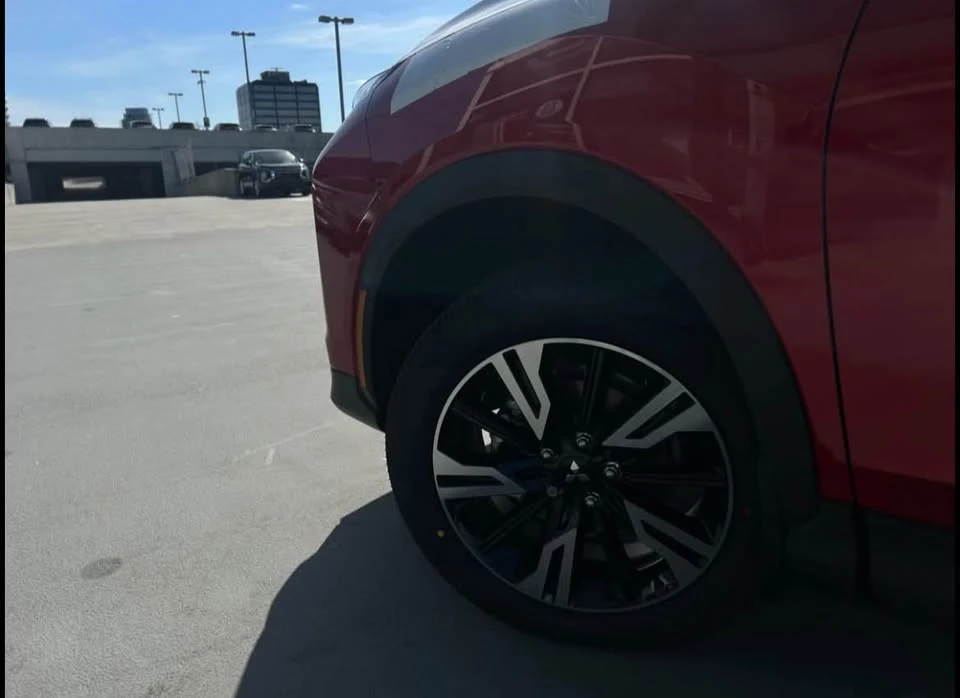 2026 Mitsubishi Eclipse Cross - Image 4 of 13