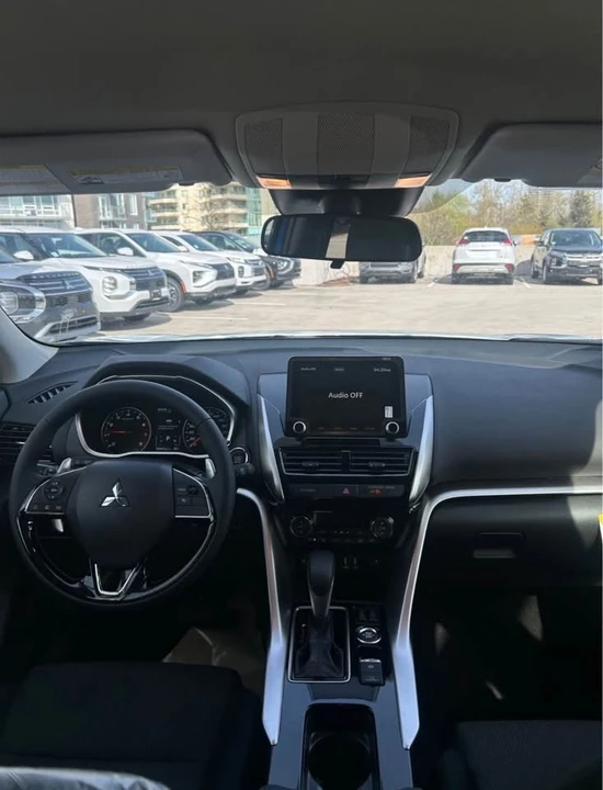 2026 Mitsubishi Eclipse Cross - Image 9 of 14