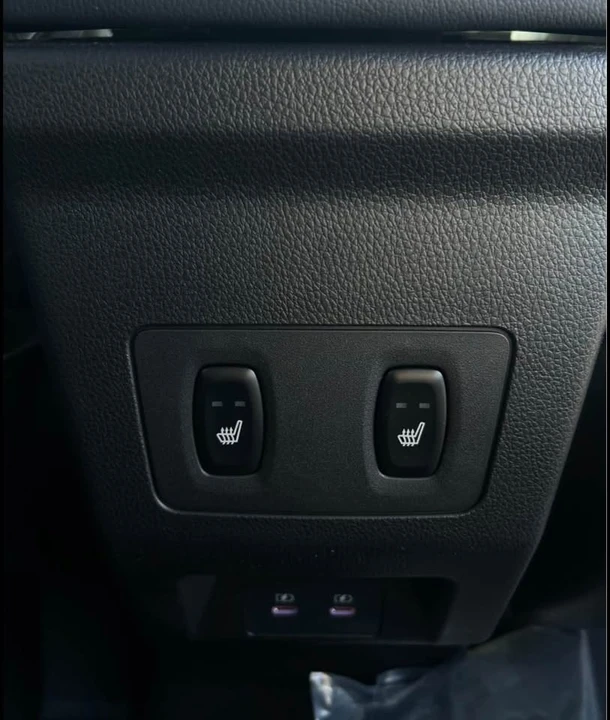 2026 Mitsubishi Eclipse Cross - Image 7 of 13