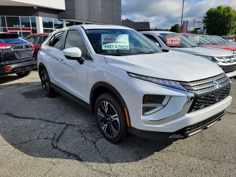 2026 Mitsubishi Eclipse Cross - Image 3 of 4
