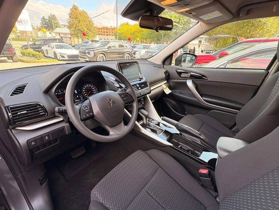 2026 Mitsubishi Eclipse Cross - Image 15 of 20