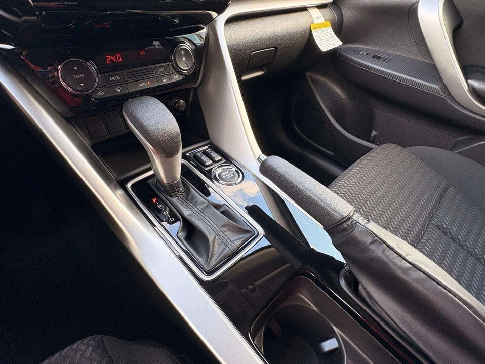 2026 Mitsubishi Eclipse Cross - Image 18 of 20
