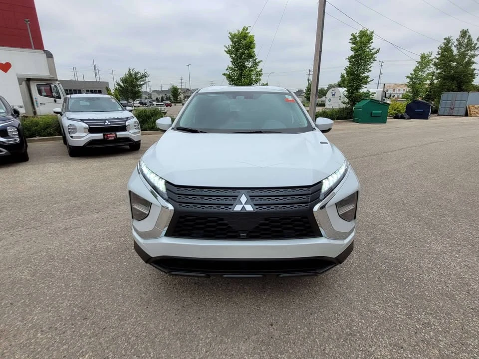 2026 Mitsubishi Eclipse Cross - Image 2 of 13