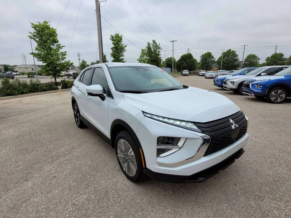 2026 Mitsubishi Eclipse Cross - Image 3 of 13