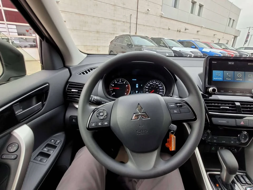 2026 Mitsubishi Eclipse Cross - Image 10 of 13