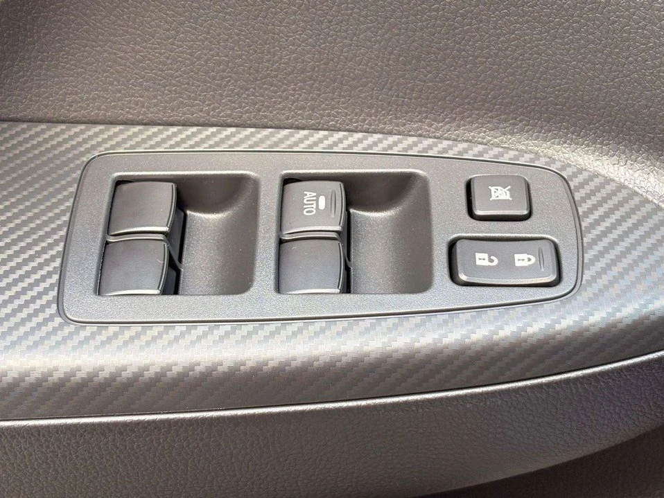 2026 Mitsubishi Eclipse Cross - Image 13 of 20