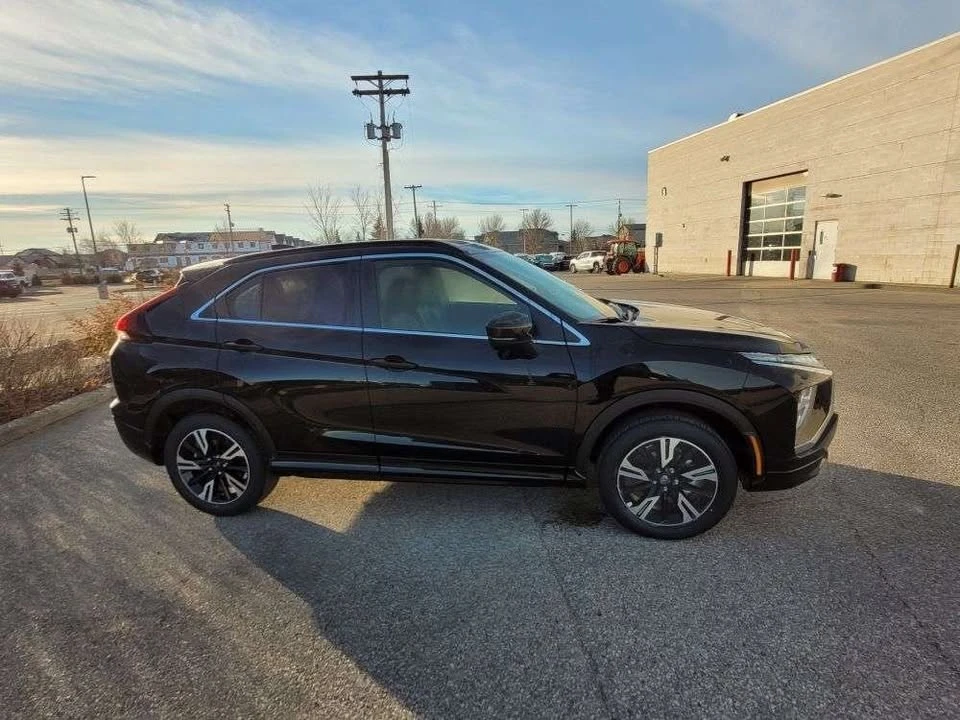 2026 Mitsubishi Eclipse Cross - Image 4 of 13