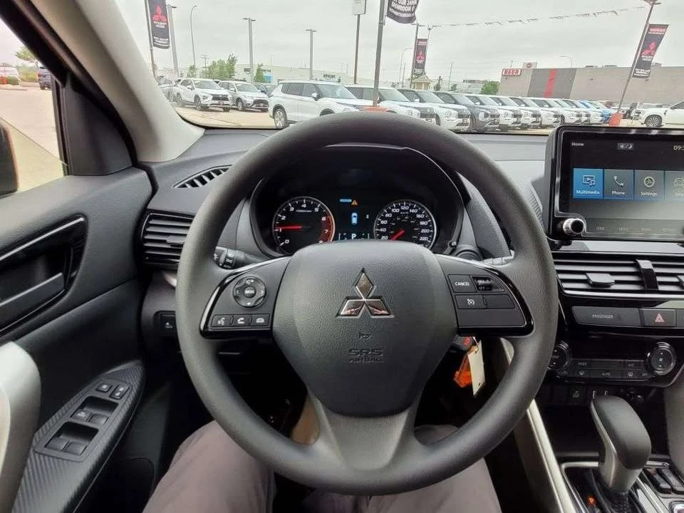 2026 Mitsubishi Eclipse Cross - Image 10 of 13