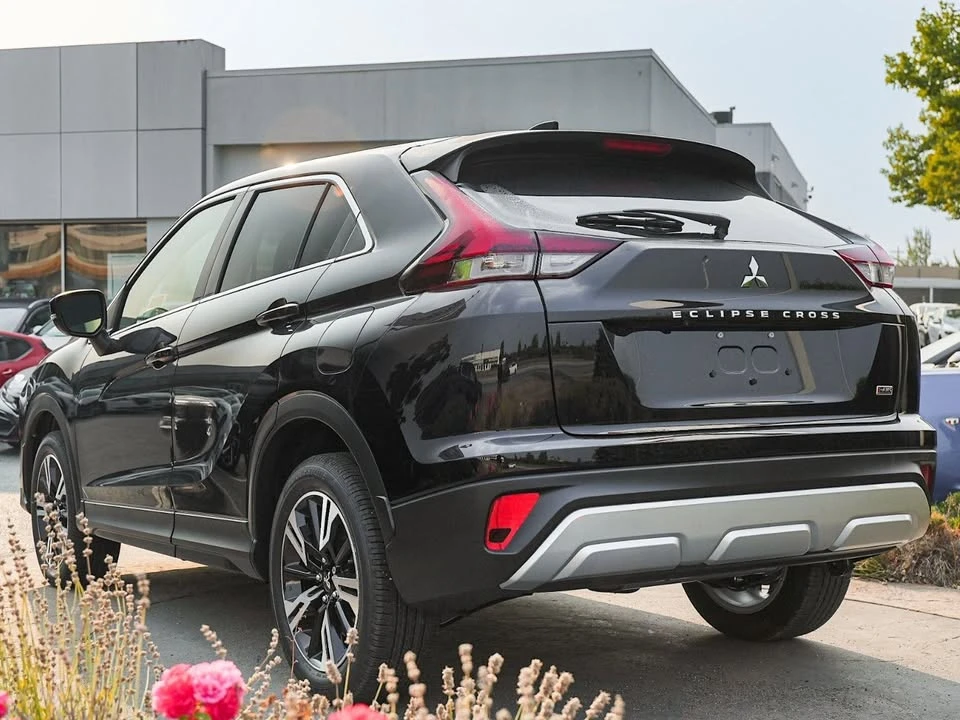 2026 Mitsubishi Eclipse Cross - Image 8 of 20