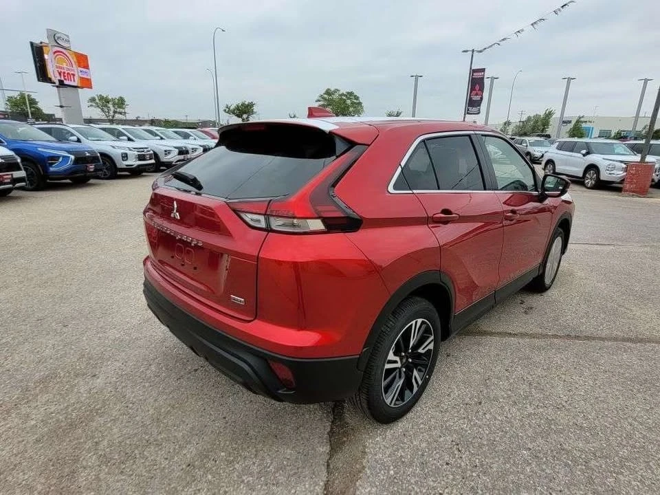 2026 Mitsubishi Eclipse Cross - Image 5 of 13