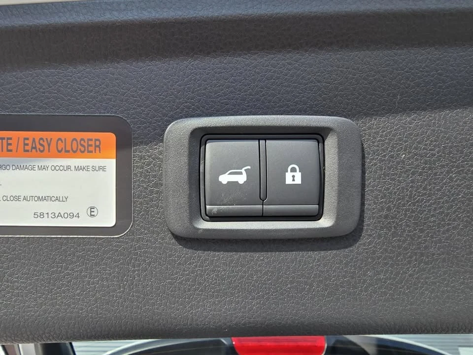 2026 Mitsubishi Eclipse Cross - Image 9 of 20