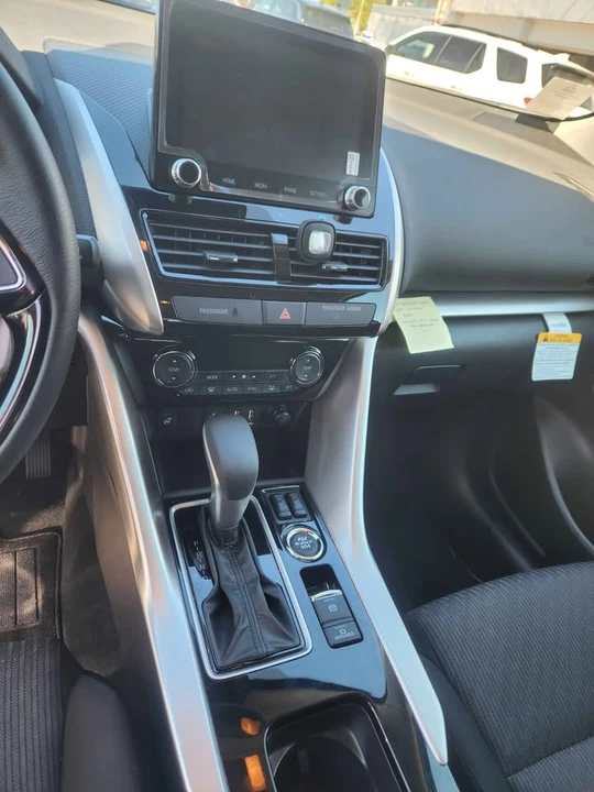 2026 Mitsubishi Eclipse Cross - Image 8 of 11