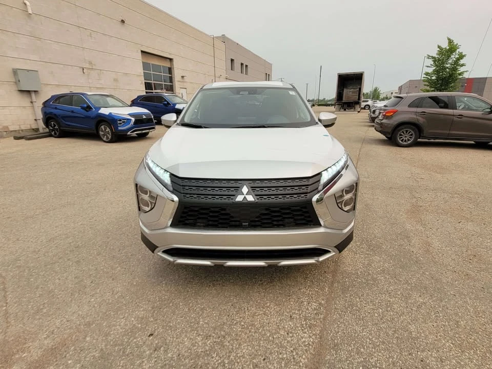 2026 Mitsubishi Eclipse Cross - Image 2 of 12