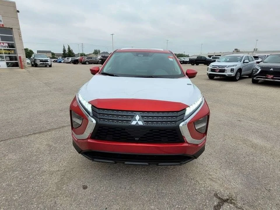 2026 Mitsubishi Eclipse Cross - Image 2 of 13