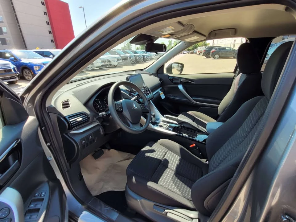 2026 Mitsubishi Eclipse Cross - Image 9 of 13