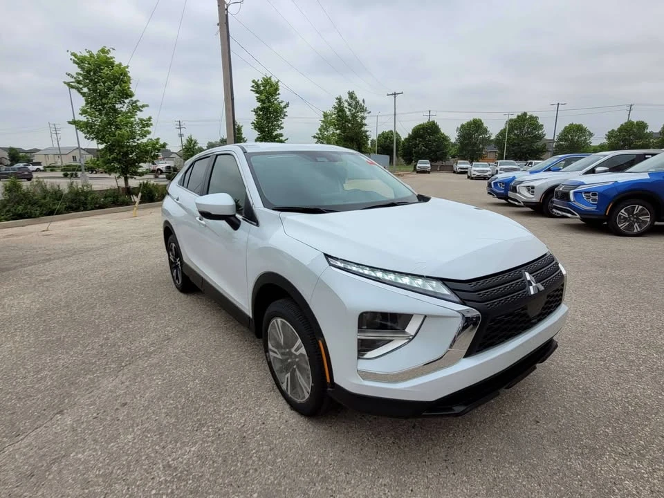 2026 Mitsubishi Eclipse Cross - Image 3 of 13