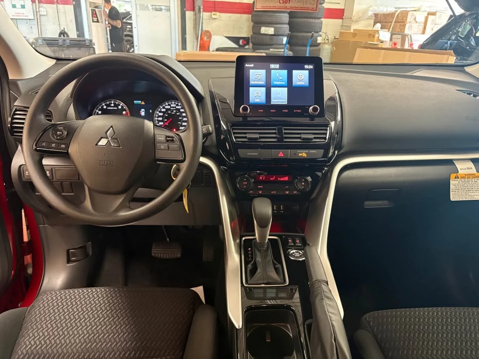 2026 Mitsubishi Eclipse Cross - Image 8 of 12