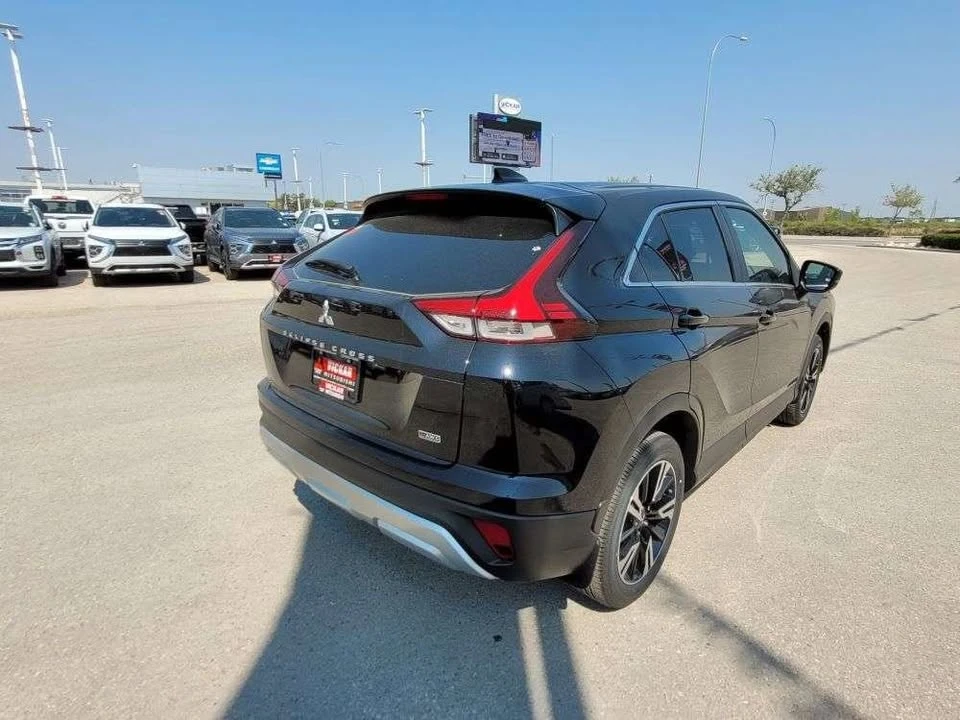 2026 Mitsubishi Eclipse Cross - Image 5 of 13