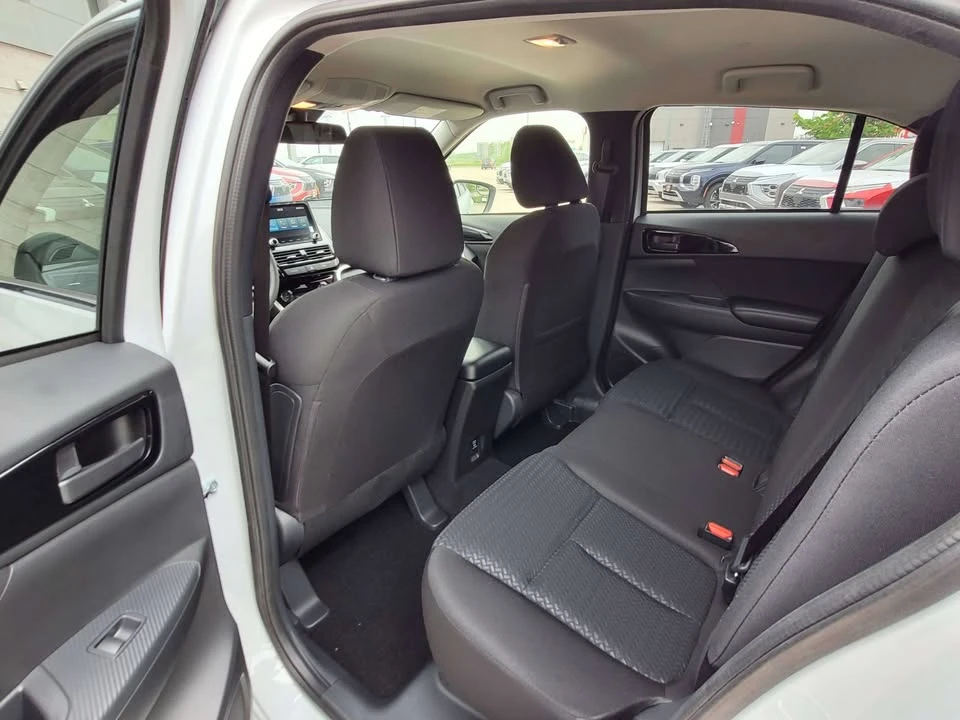 2026 Mitsubishi Eclipse Cross - Image 8 of 13