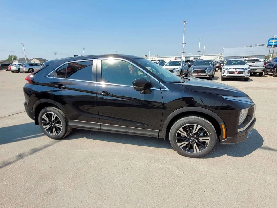 2026 Mitsubishi Eclipse Cross - Image 3 of 11