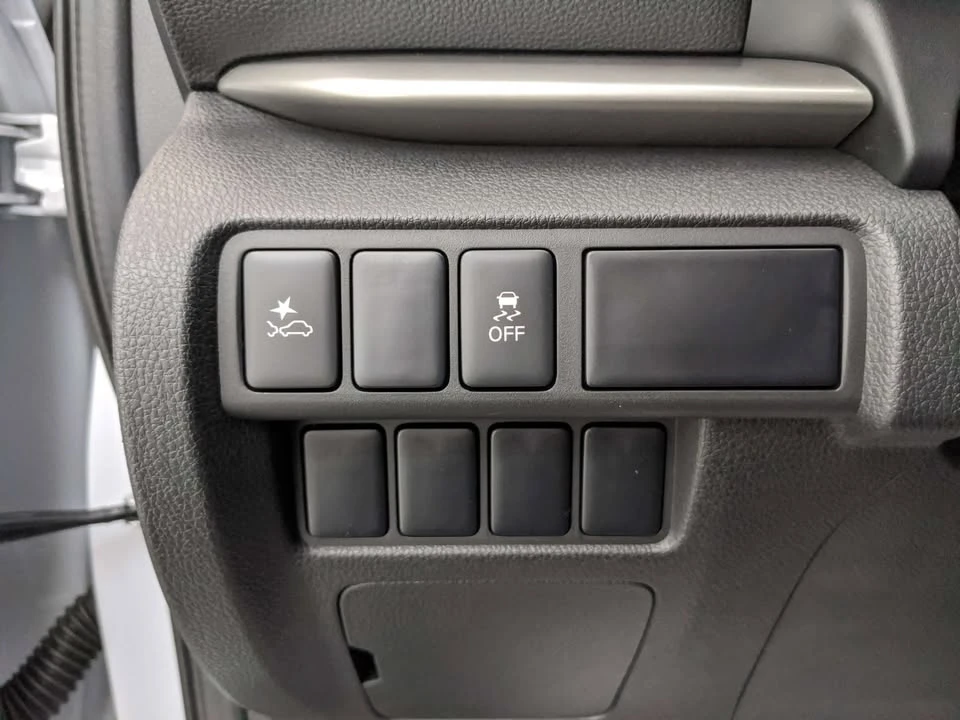 2026 Mitsubishi Eclipse Cross - Image 16 of 20