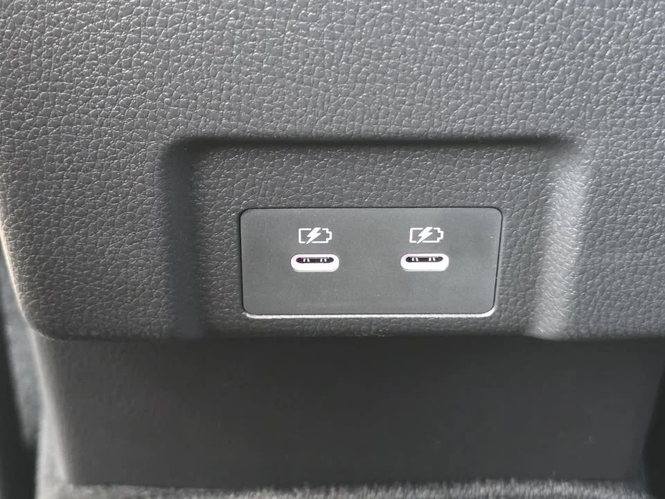 2026 Mitsubishi Eclipse Cross - Image 11 of 20