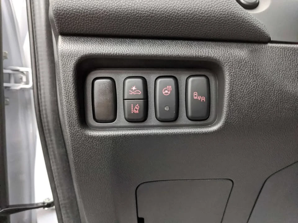 2026 Mitsubishi Eclipse Cross - Image 18 of 20