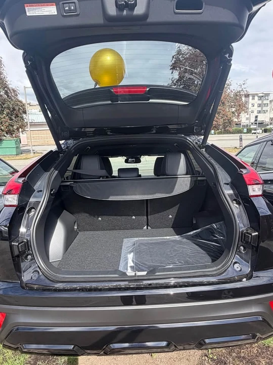 2026 Mitsubishi Eclipse Cross - Image 5 of 6