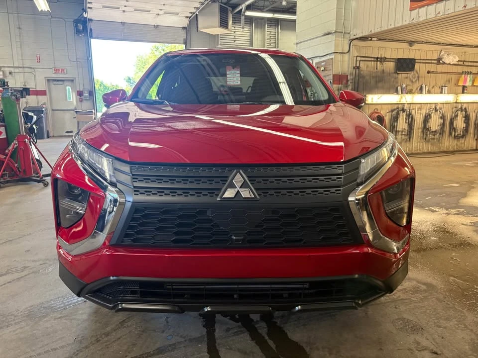 2026 Mitsubishi Eclipse Cross - Image 2 of 12
