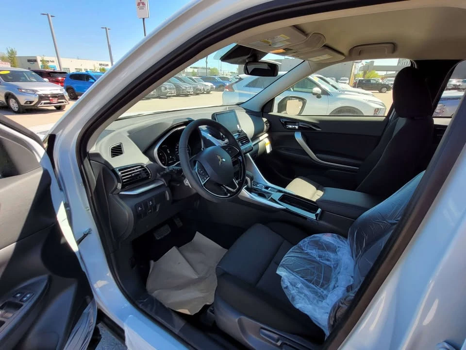 2026 Mitsubishi Eclipse Cross - Image 9 of 13