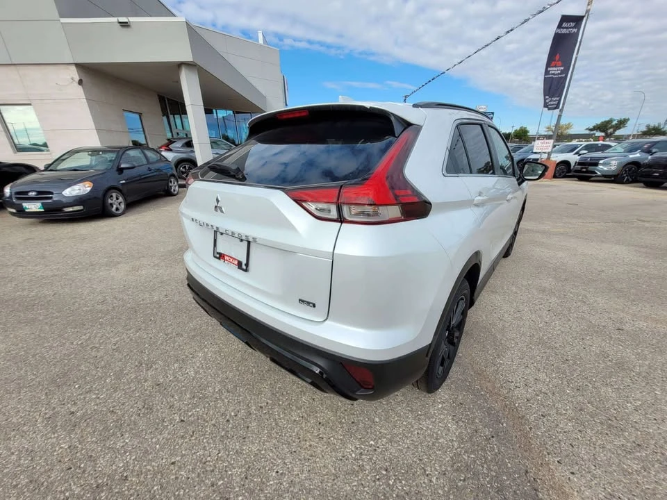 2026 Mitsubishi Eclipse Cross - Image 5 of 16