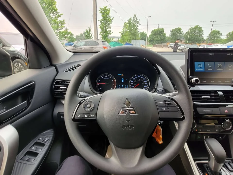 2026 Mitsubishi Eclipse Cross - Image 10 of 13