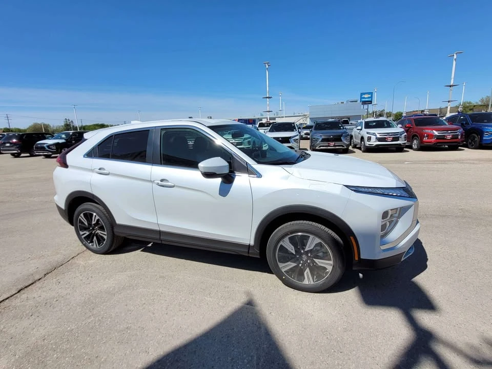 2026 Mitsubishi Eclipse Cross - Image 4 of 13