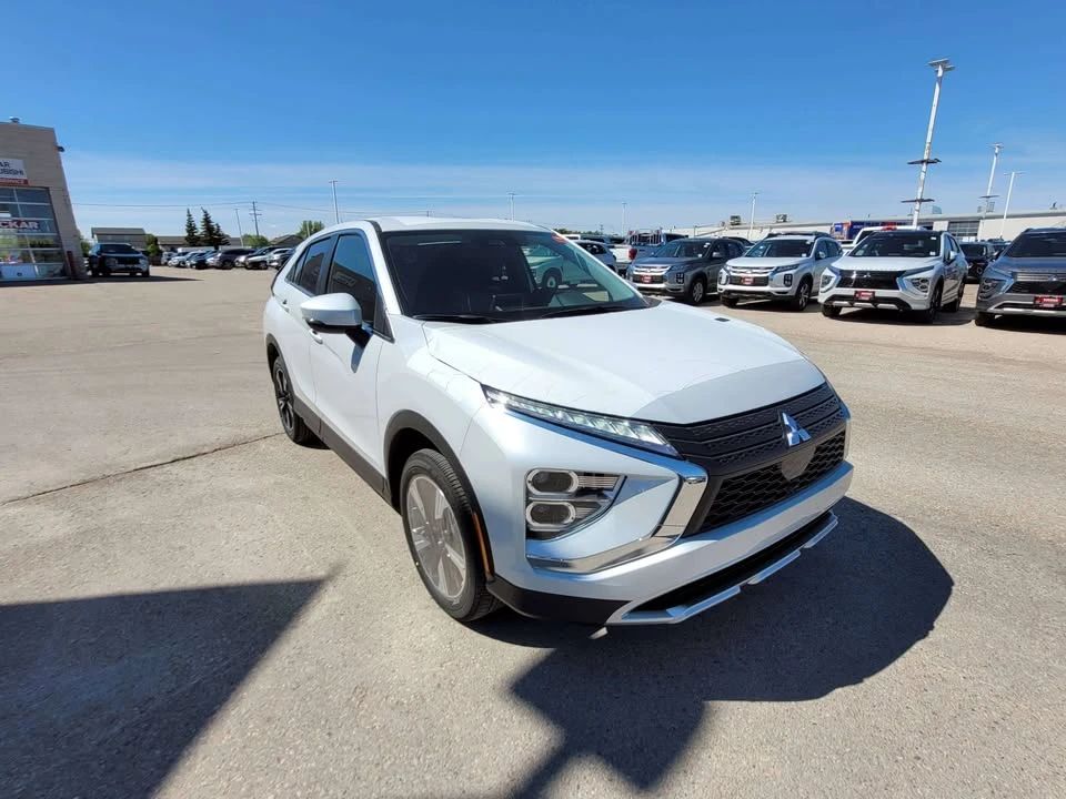 2026 Mitsubishi Eclipse Cross - Image 3 of 13