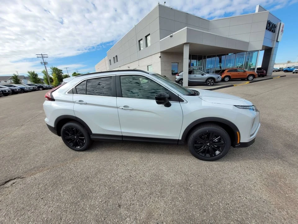 2026 Mitsubishi Eclipse Cross - Image 4 of 16