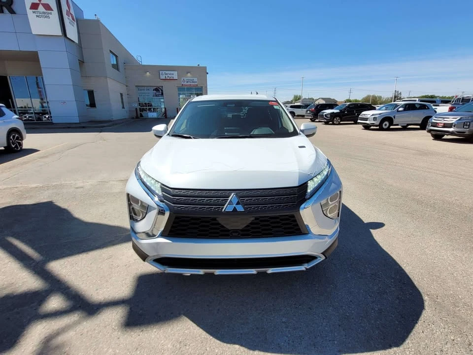 2026 Mitsubishi Eclipse Cross - Image 2 of 13