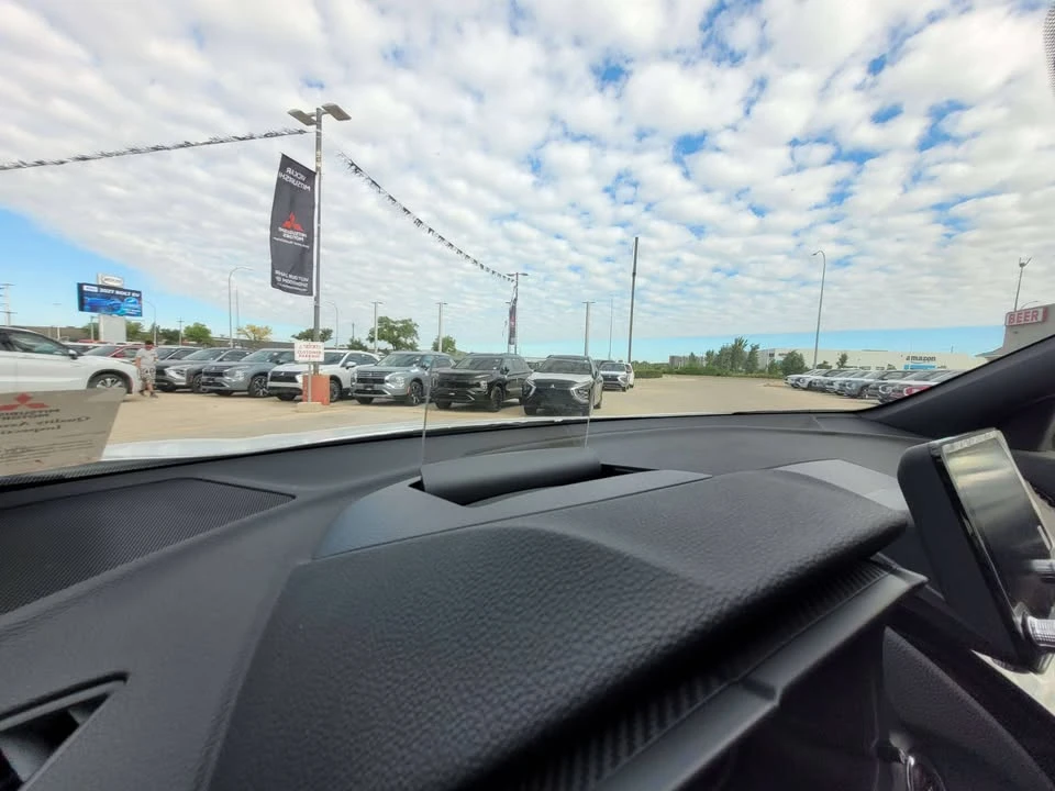 2026 Mitsubishi Eclipse Cross - Image 15 of 16