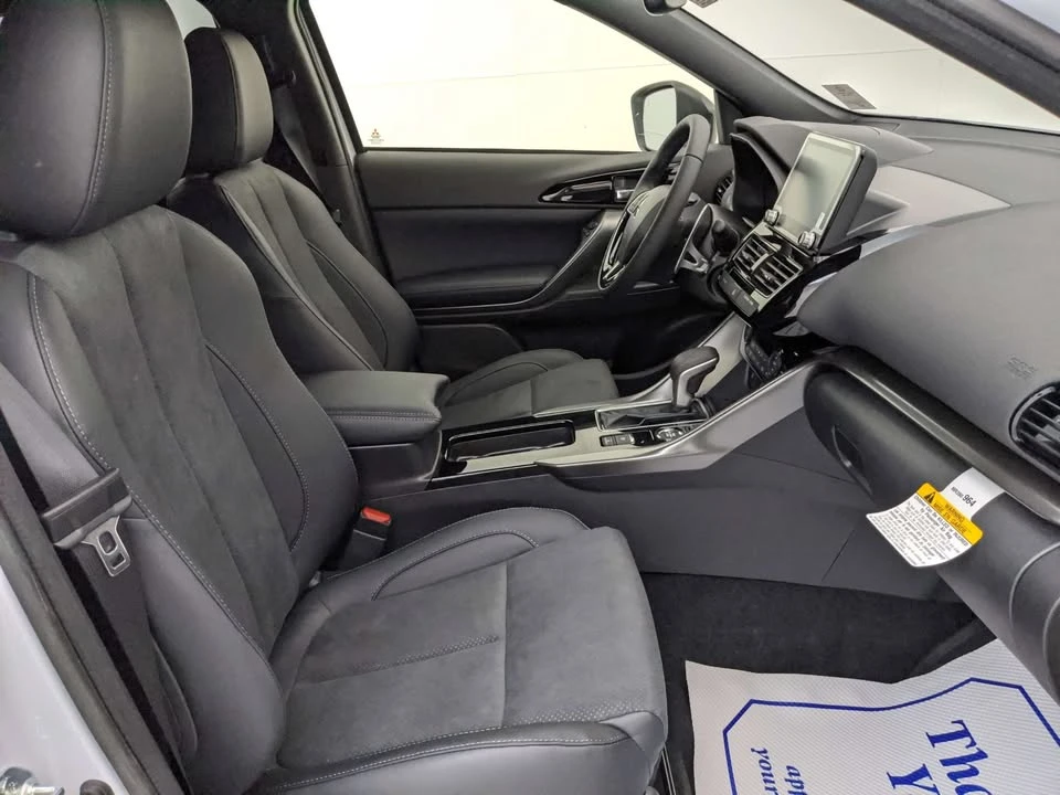 2026 Mitsubishi Eclipse Cross - Image 10 of 20