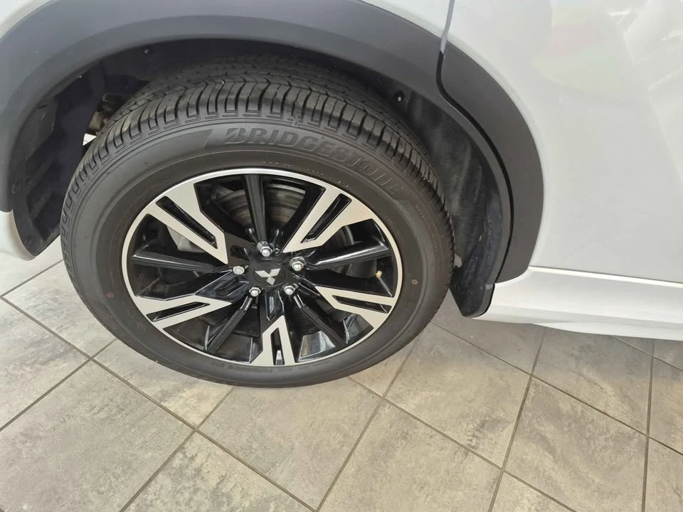 2026 Mitsubishi Eclipse Cross - Image 8 of 8