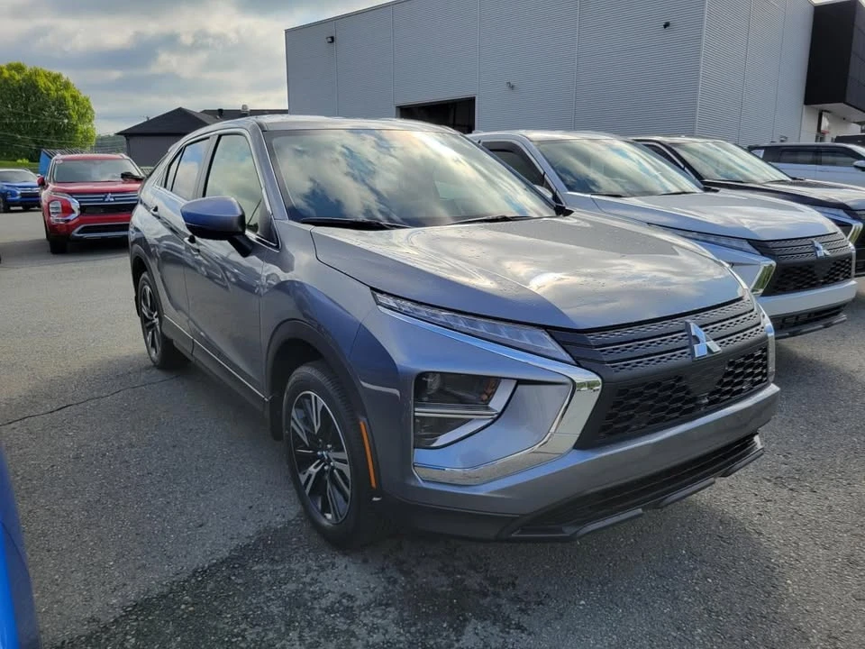 2026 Mitsubishi Eclipse Cross - Image 3 of 4