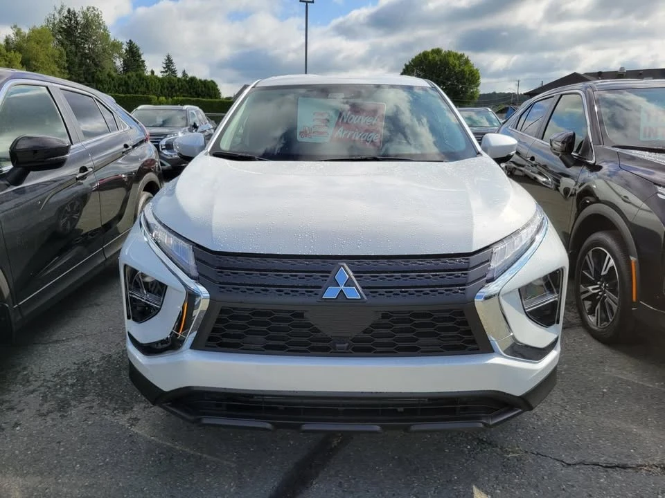 2026 Mitsubishi Eclipse Cross - Image 2 of 4