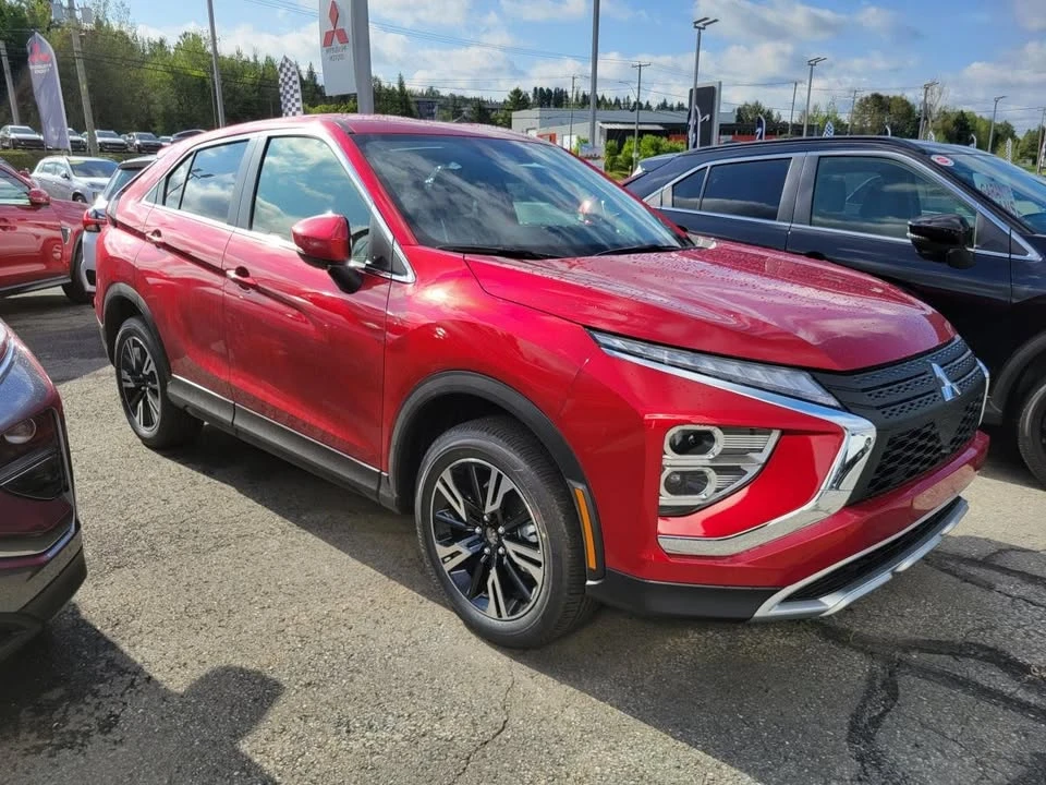 2026 Mitsubishi Eclipse Cross - Image 3 of 4