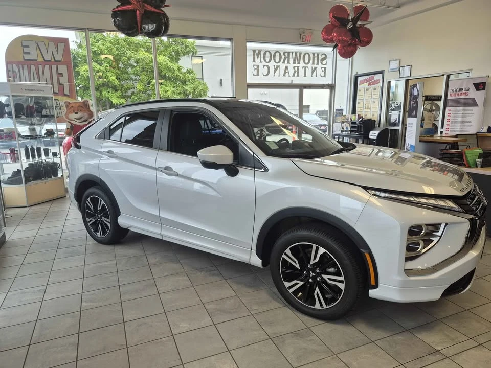 2026 Mitsubishi Eclipse Cross - Image 2 of 8