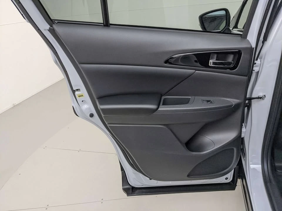 2026 Mitsubishi Eclipse Cross - Image 11 of 20