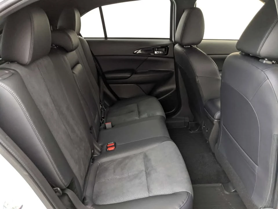 2026 Mitsubishi Eclipse Cross - Image 7 of 20