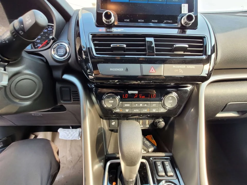 2026 Mitsubishi Eclipse Cross - Image 12 of 13