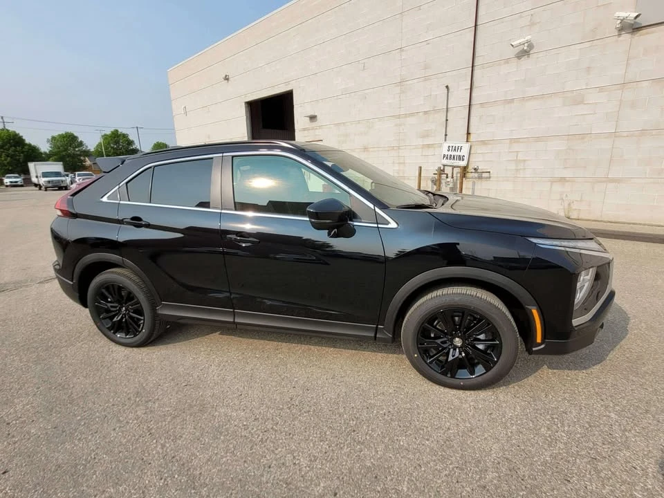 2026 Mitsubishi Eclipse Cross - Image 4 of 13