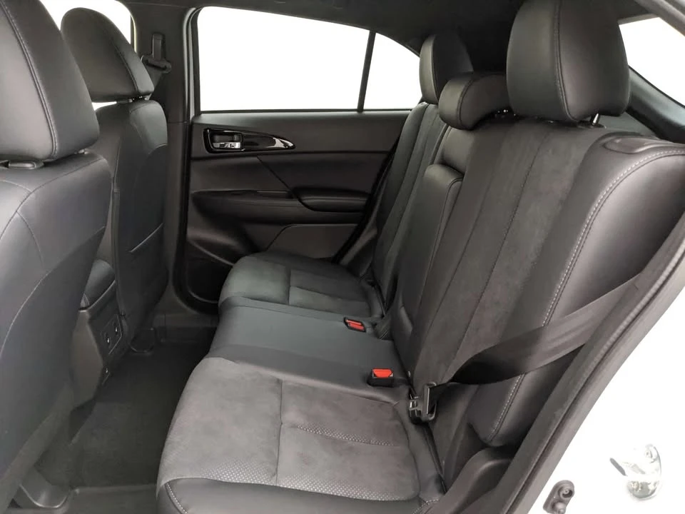 2026 Mitsubishi Eclipse Cross - Image 13 of 20