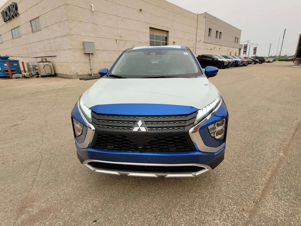 2026 Mitsubishi Eclipse Cross - Image 2 of 13