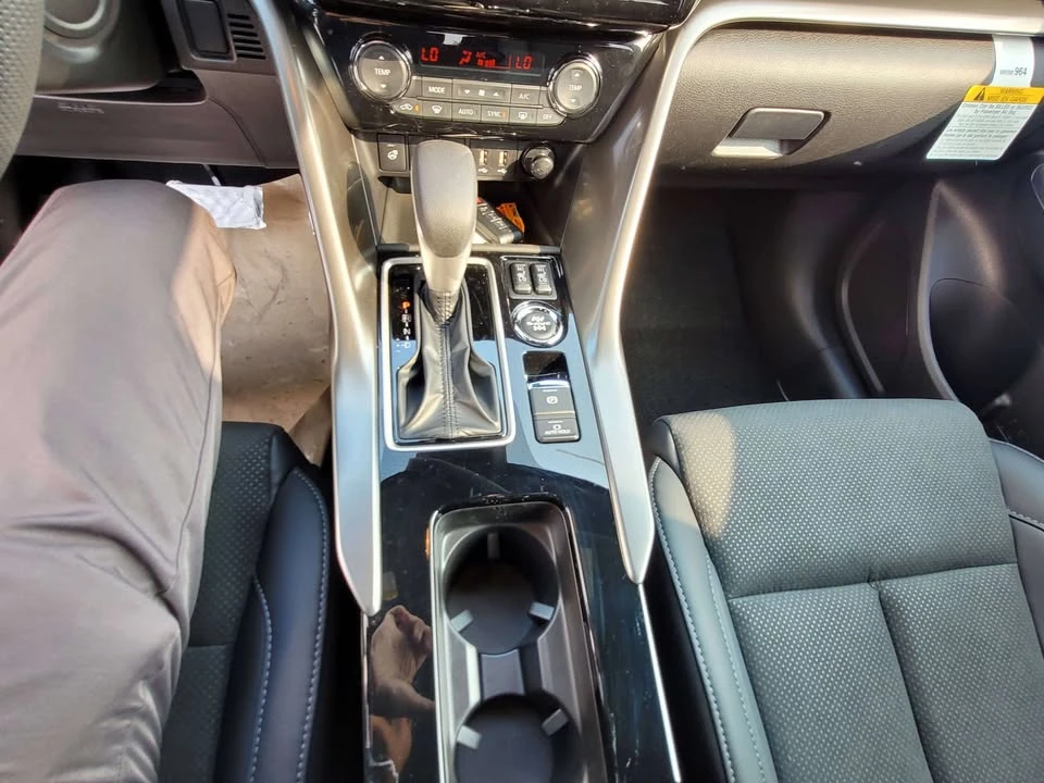 2026 Mitsubishi Eclipse Cross - Image 13 of 13
